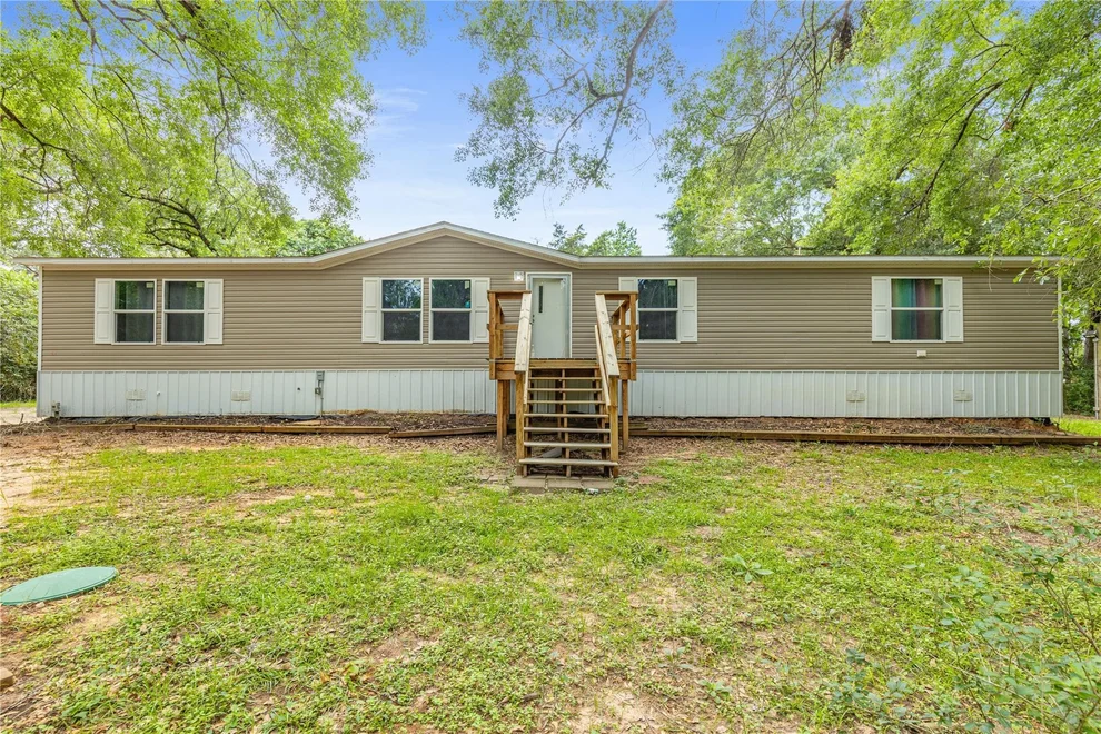 Unit for sale at 7362 Washington Avenue, Montgomery, TX 77316