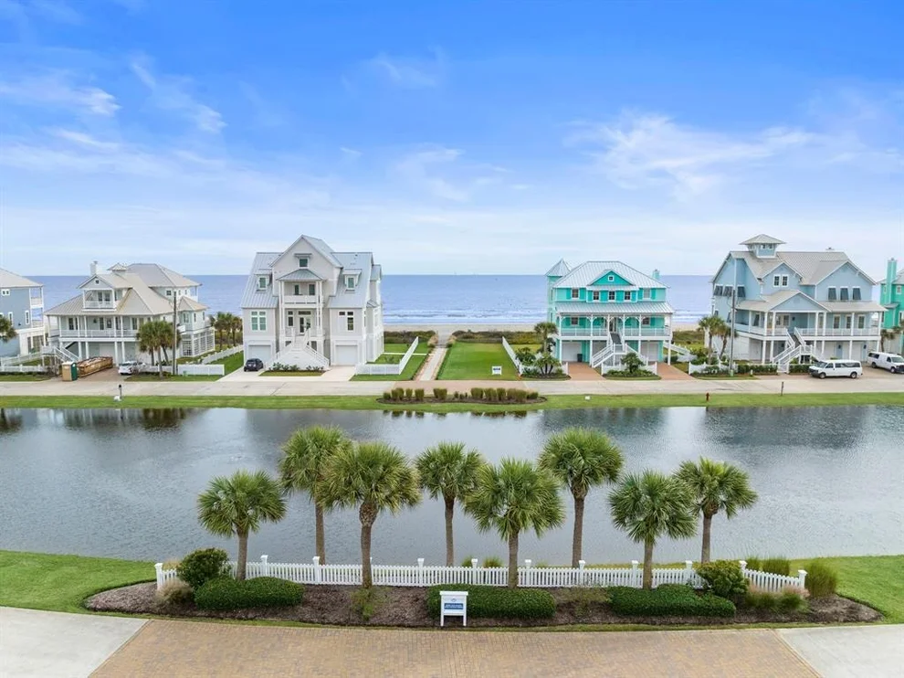 Unit for sale at 3835 Ohana Lane, Galveston, TX 77554