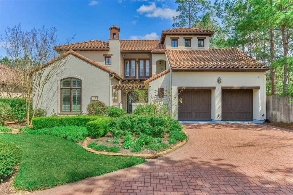 Unit for sale at 2 Club Ridge Court, The Woodlands, TX 77382