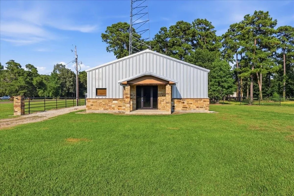Unit for sale at 3438 Fm 563, Anahuac, TX 77514