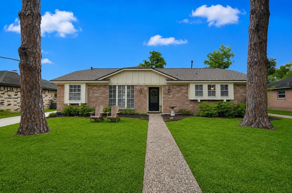 Unit for sale at 9718 Springmont Drive, Houston, TX 77080