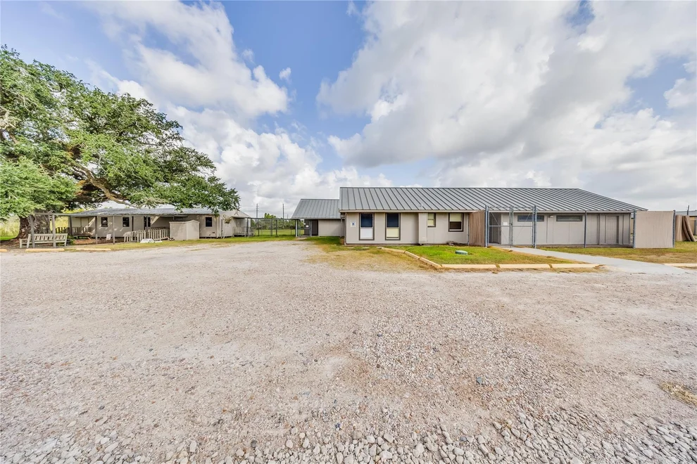 Unit for sale at 4227 Old Chocolate Bayou Road, Manvel, TX 77578
