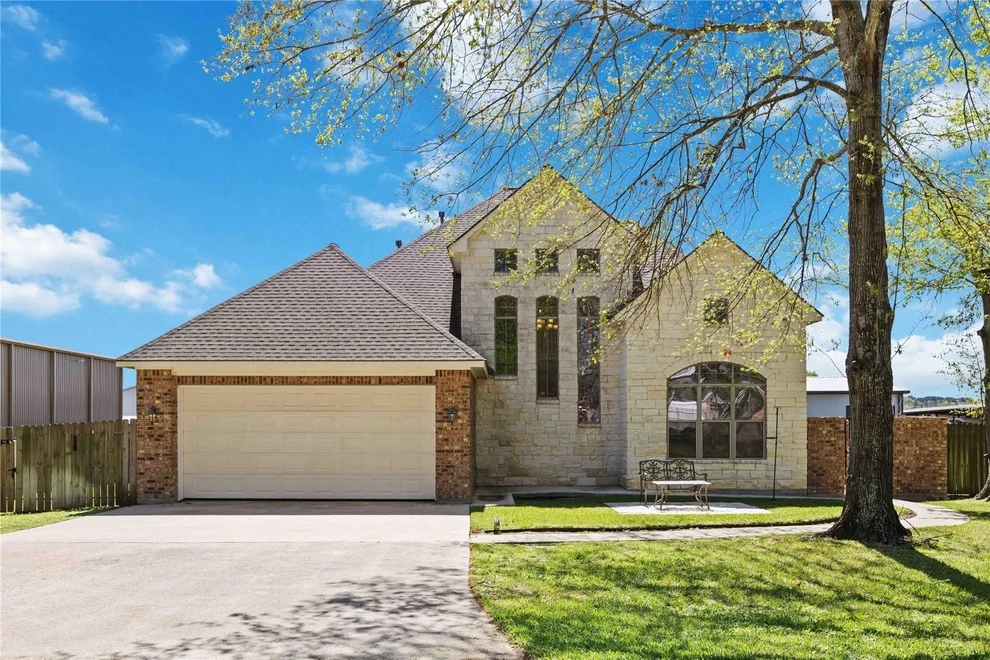 Unit for sale at 1930 Old River Road, Montgomery, TX 77356
