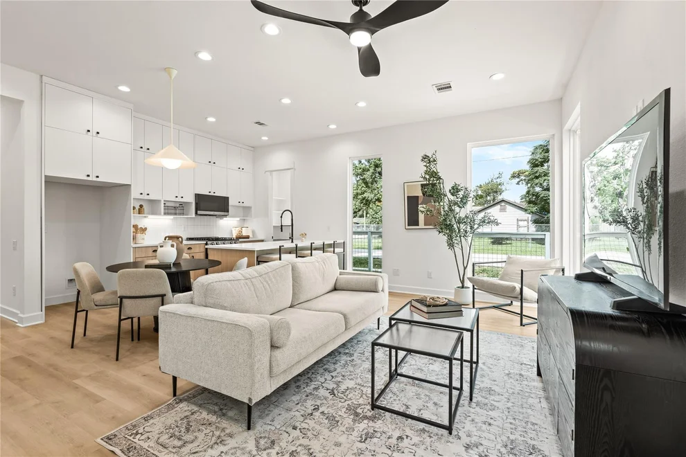 Unit for sale at 7432 & 7444 Tremper Street, Houston, TX 77020