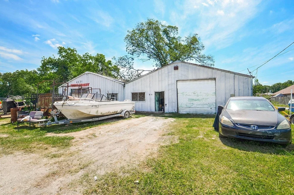 Unit for sale at 6531 New York Street, Houston, TX 77021