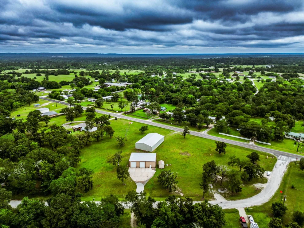 Unit for sale at 1827 State Highway 75 N, Huntsville, TX 77320