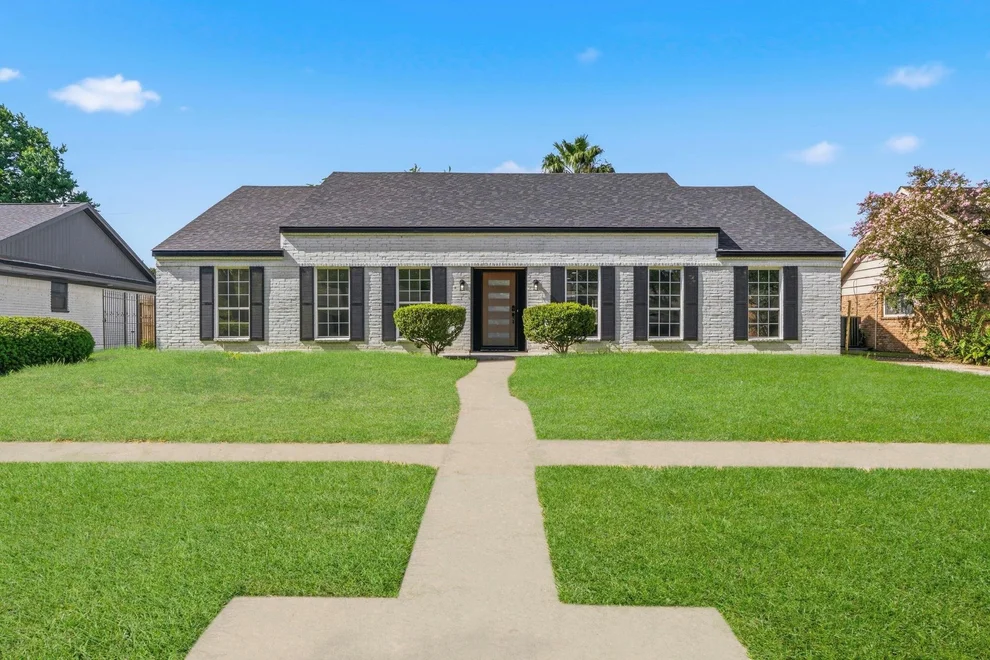 Unit for sale at 5411 Ariel Street, Houston, TX 77096