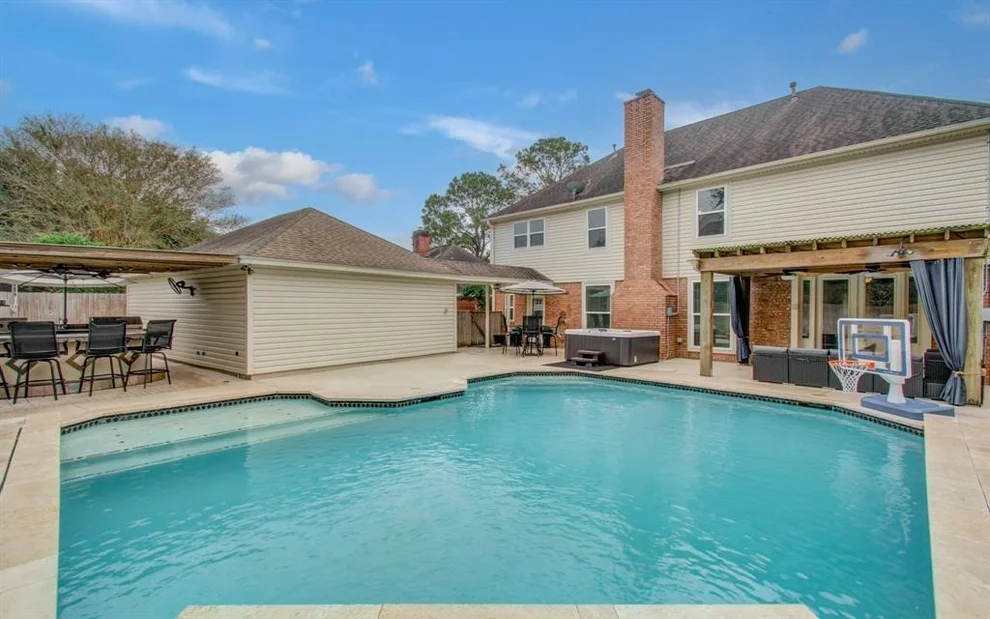 Unit for sale at 2025 Morning Lake Drive, League City, TX 77573