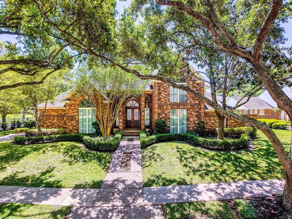 Unit for sale at 3603 Springhill Lane, Sugar Land, TX 77479