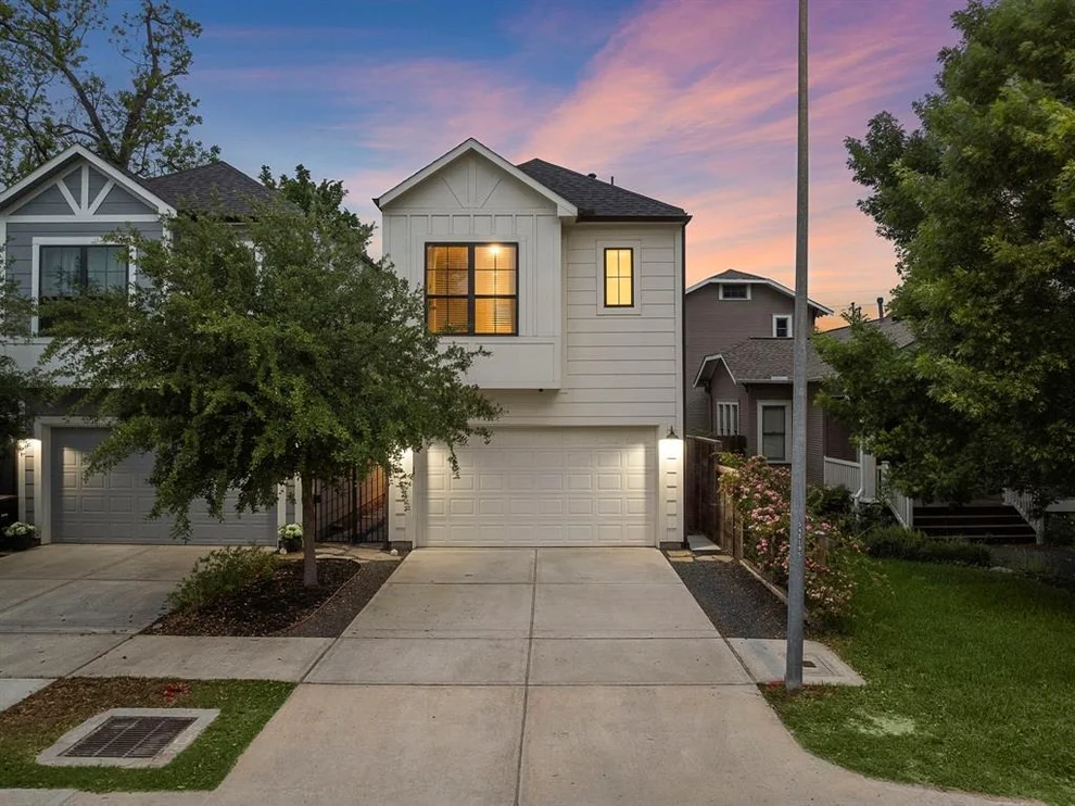 Unit for sale at 1121 E 25th Street, Houston, TX 77009