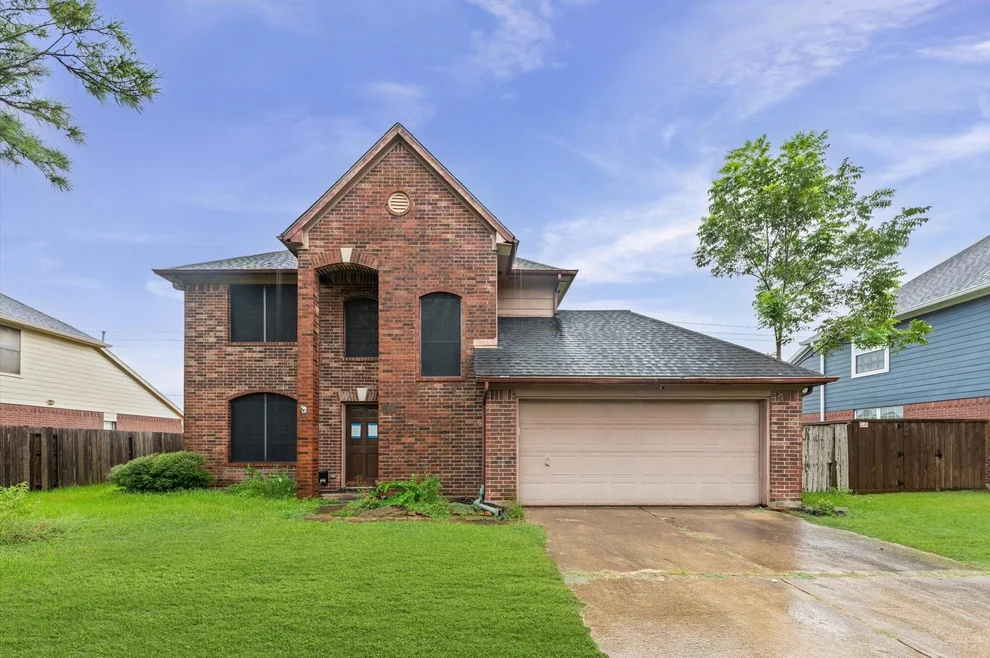 Unit for sale at 2926 Waterloo Road, Pearland, TX 77581