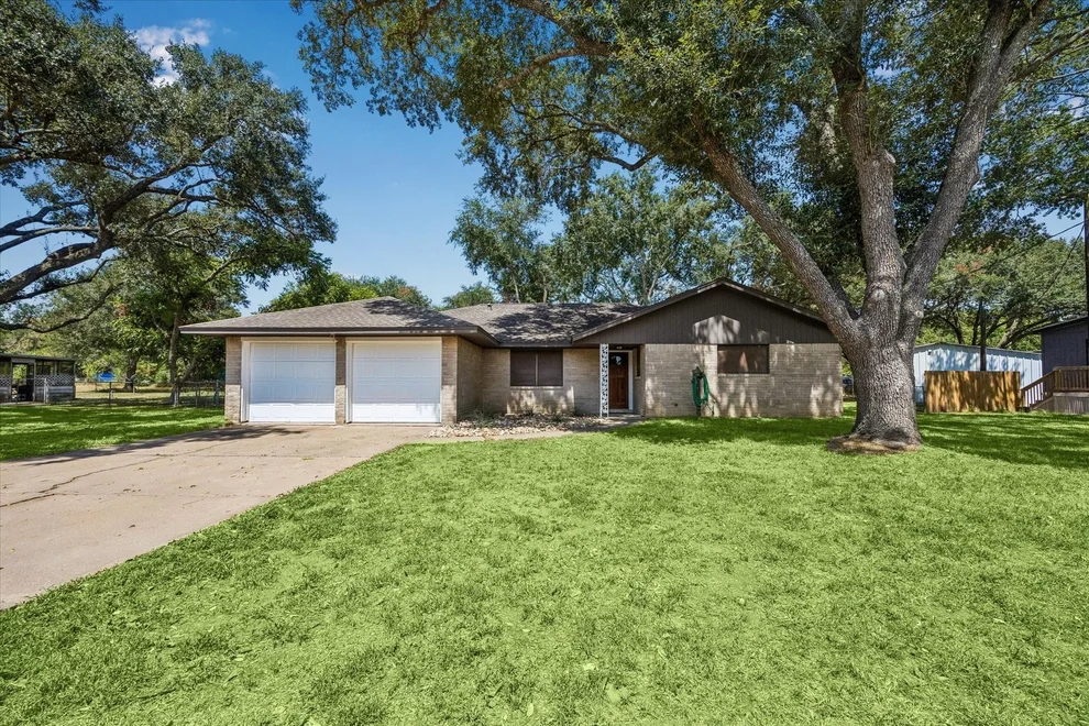 Unit for sale at 262 Old San Felipe Road, Sealy, TX 77474