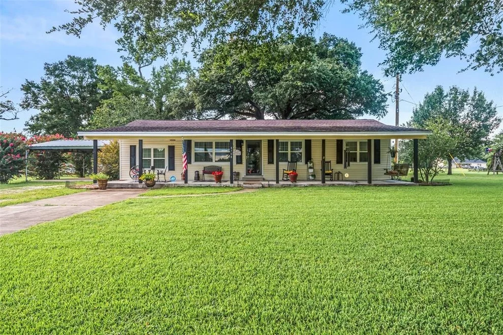 Unit for sale at 8708 Flowers Loop, Kountze, TX 77625
