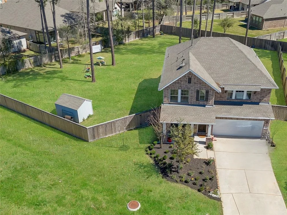 Unit for sale at 103 Scarlet Maple Court, Conroe, TX 77318