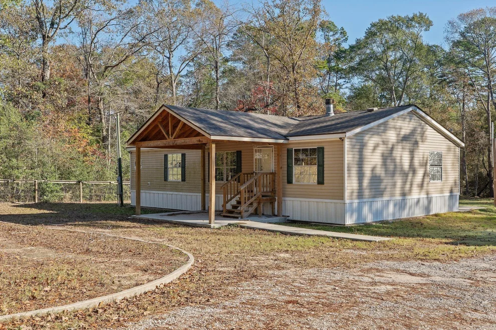 Unit for sale at 53 Pine Oak Lane, Huntsville, TX 77340