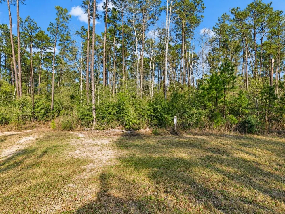 Unit for sale at 10721 Ruger Road, Willis, TX 77378