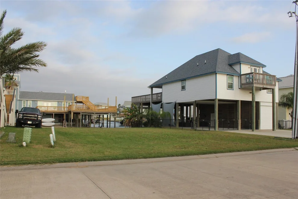 Unit for sale at 22210 Cantina Drive, Galveston, TX 77554
