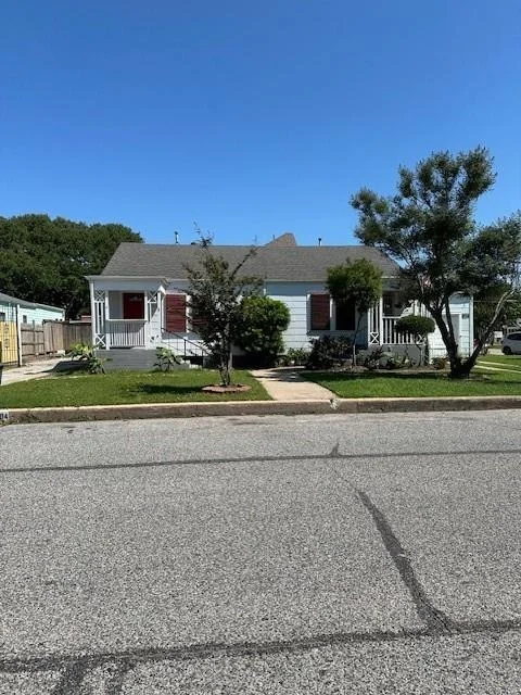 Unit for sale at 5402 Avenue R, Galveston, TX 77551