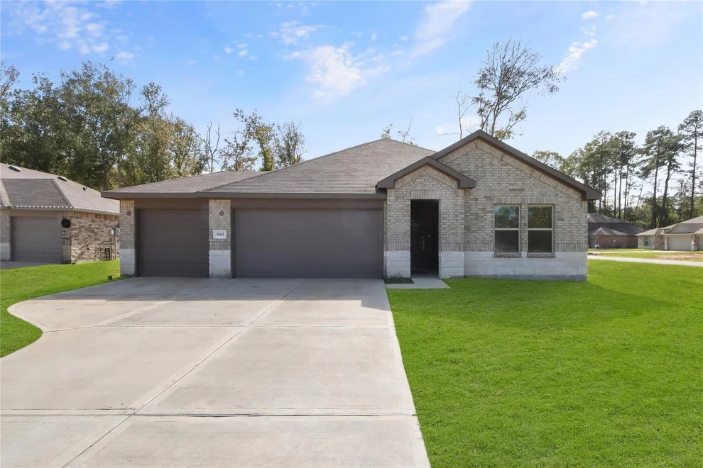 Unit for sale at 3002 Titus, New Caney, TX 77357