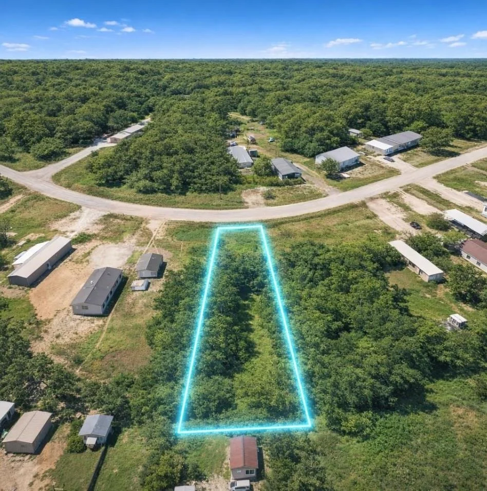 Unit for sale at 114 Road 5604, Cleveland, TX 77327