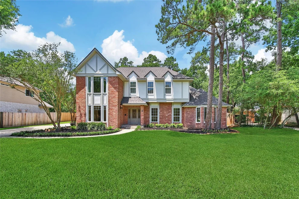 Unit for sale at 5 Box Turtle Lane, The Woodlands, TX 77380
