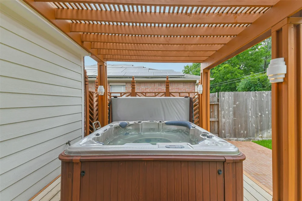 Unit for sale at 21930 Willow Shadows Drive, Tomball, TX 77375