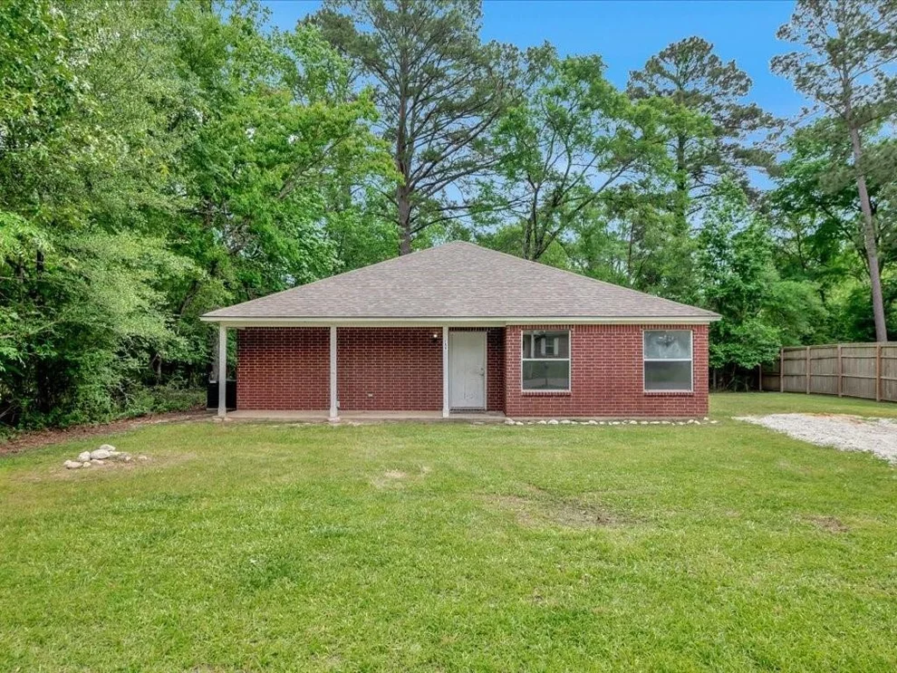 Unit for sale at 104 Kansas Street, Huntington, TX 75949