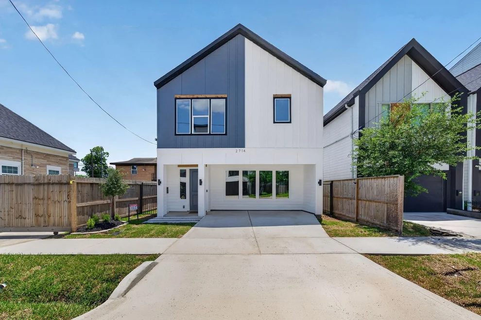 Unit for sale at 2714 Drew Street, Houston, TX 77004