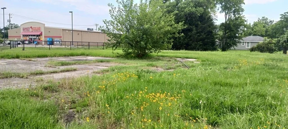 Unit for sale at 00 W Mulberry Street, Angleton, TX 77515