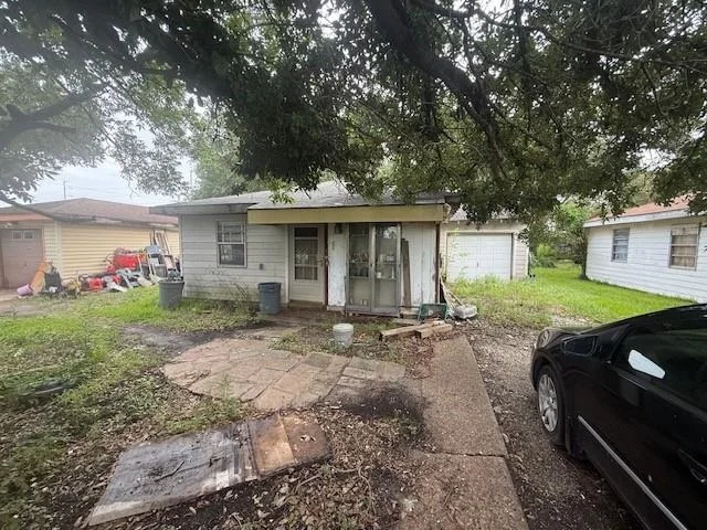 Unit for sale at 3403 2nd Avenue S, Texas City, TX 77590