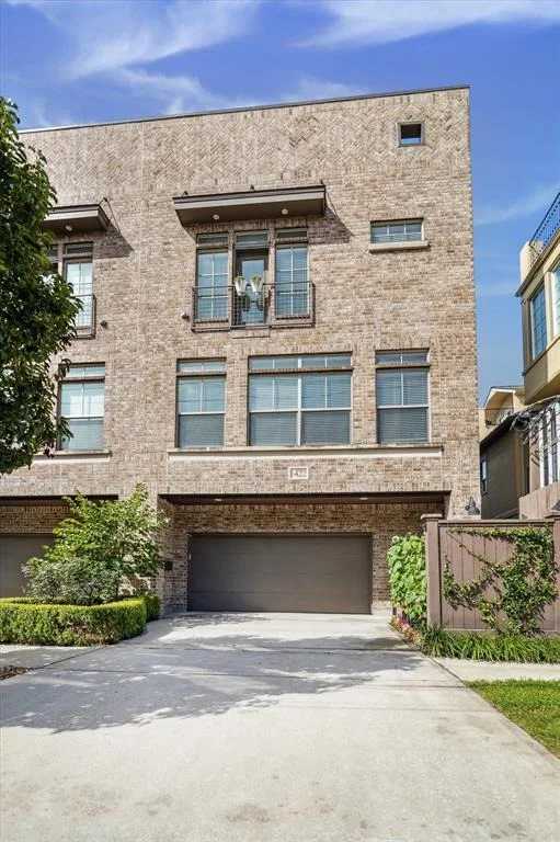 Unit for sale at 1422 Rosedale Street, Houston, TX 77004