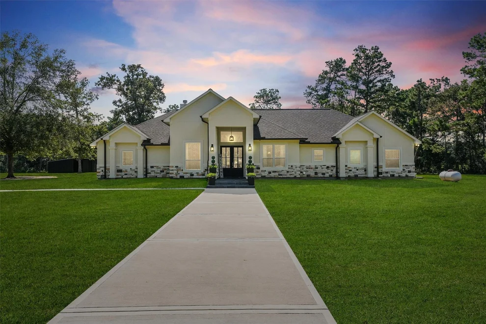 Unit for sale at 18122 Cooper Road, Conroe, TX 77302