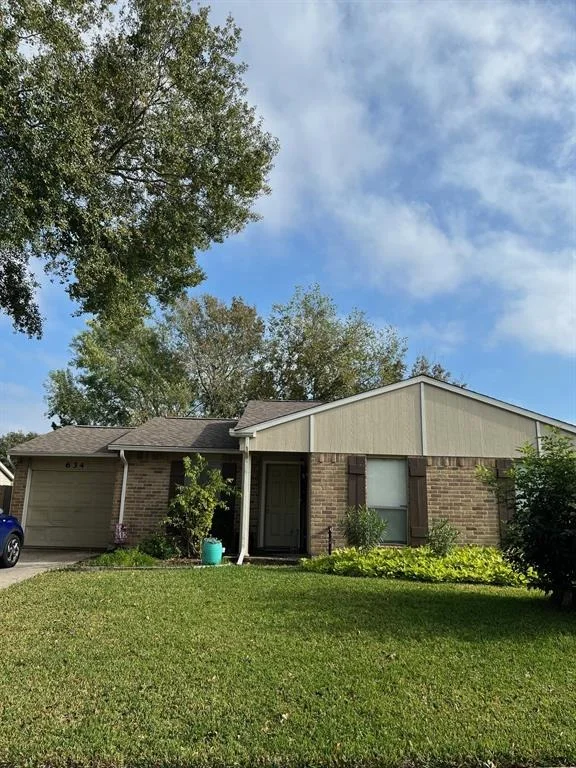 Unit for sale at 634 Stonewall Drive, Richmond, TX 77469