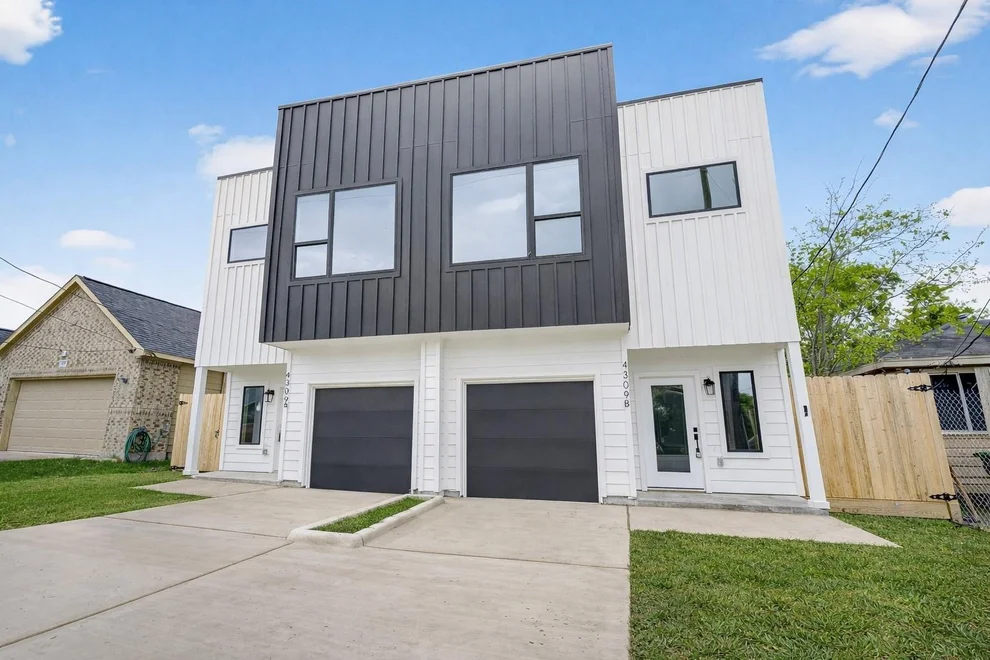Unit for sale at 4309 Shelby Circle, Houston, TX 77051