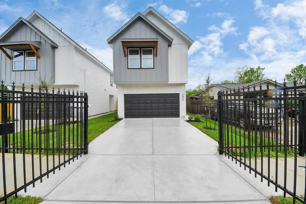 Unit for sale at 7934 Record Street, Houston, TX 77028