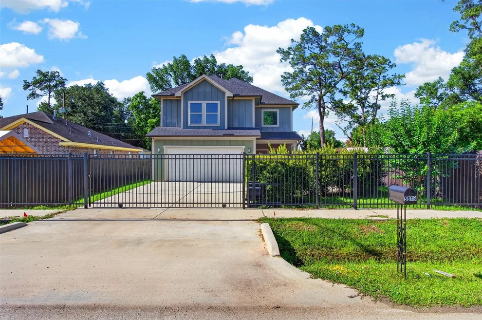 Unit for sale at 5613 Annunciation Street, Houston, TX 77016