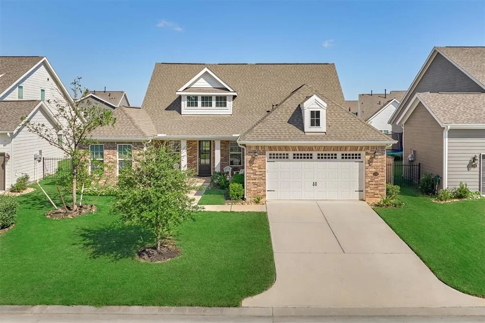 Unit for sale at 2360 Goldenglade Drive, Conroe, TX 77384