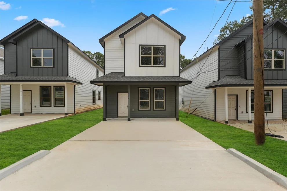 Unit for sale at 10176 Barberry Street, Willis, TX 77318
