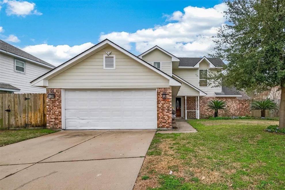 Unit for sale at 10615 White Fawn Drive, Houston, TX 77041
