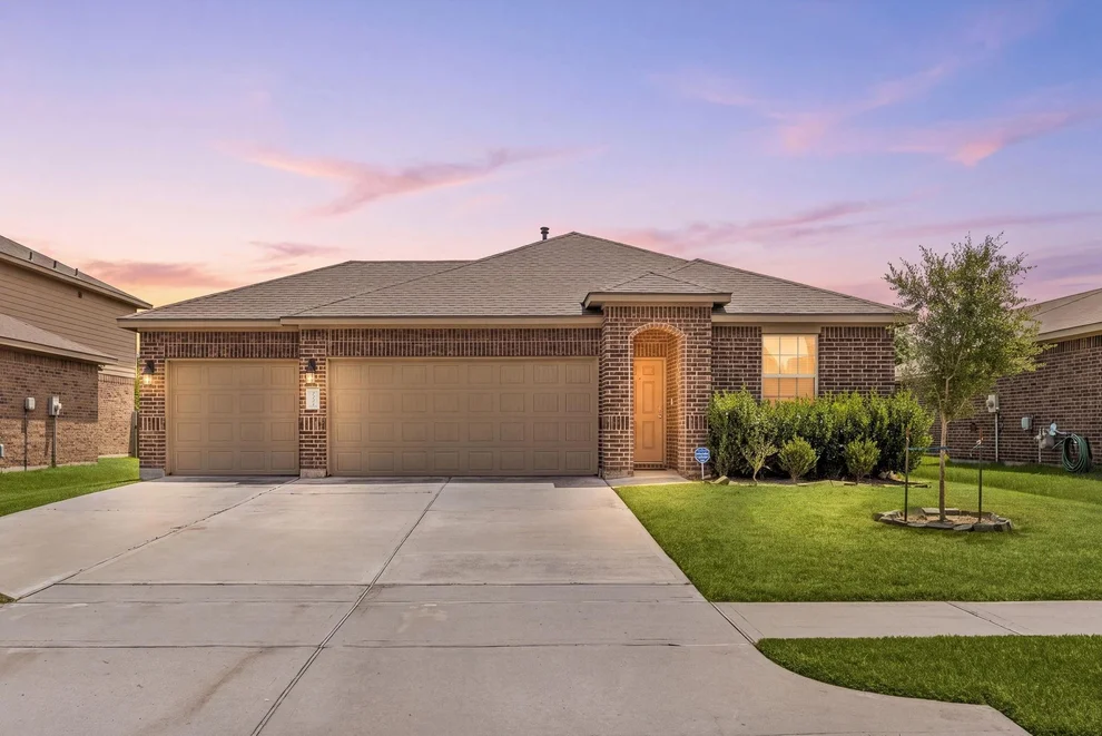 Unit for sale at 7734 London Tower Lane, Houston, TX 77044