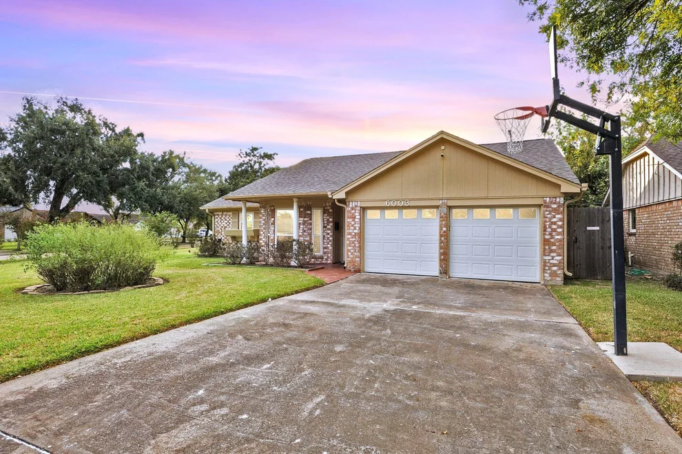 Unit for sale at 6003 Rena Street, Houston, TX 77092