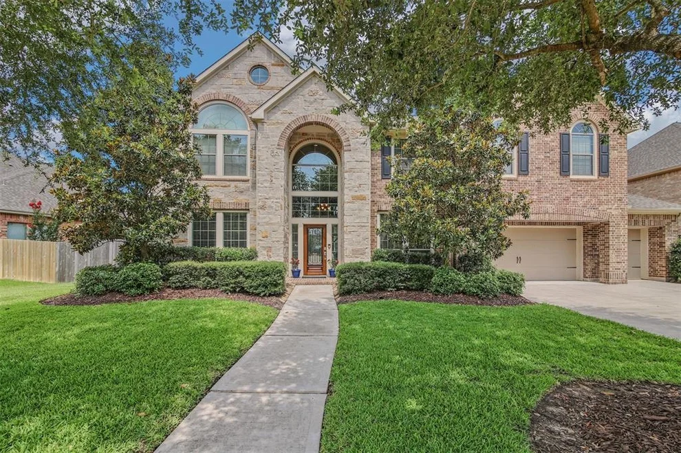 Unit for sale at 11319 Cypress Creek Lakes Drive, Cypress, TX 77433