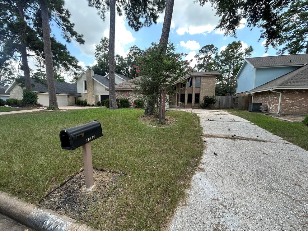 Unit for sale at 19427 Enchanted Spring Drive, Spring, TX 77388