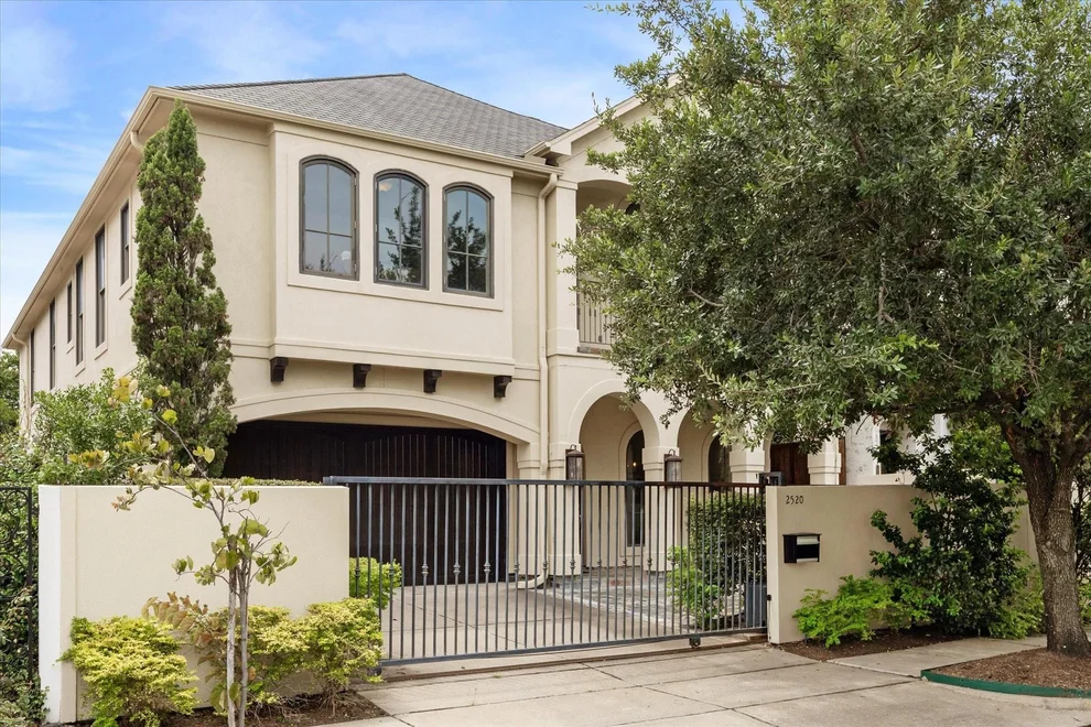 Unit for sale at 2520 Westgate, Houston, TX 77019