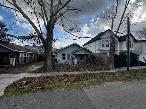 Unit for sale at 6007 Clyde Street, Houston, TX 77007