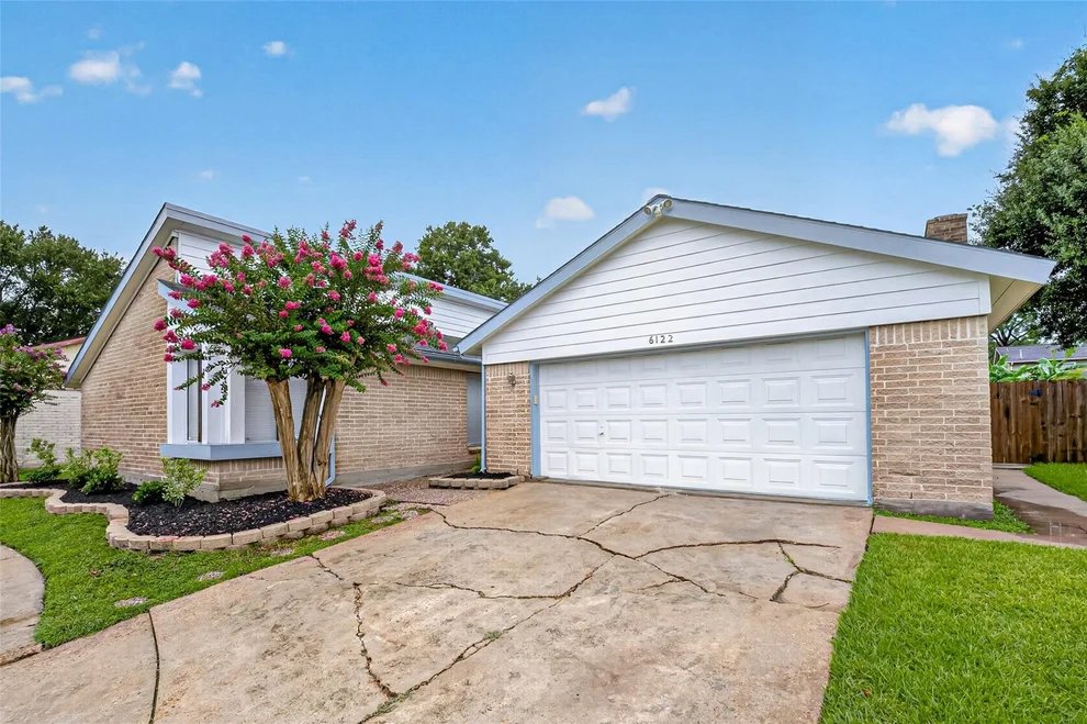 Unit for sale at 6122 Sanford Road, Houston, TX 77096