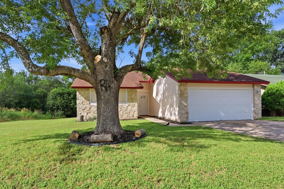 Unit for sale at 7111 Astro View Drive, Austin, TX 78724