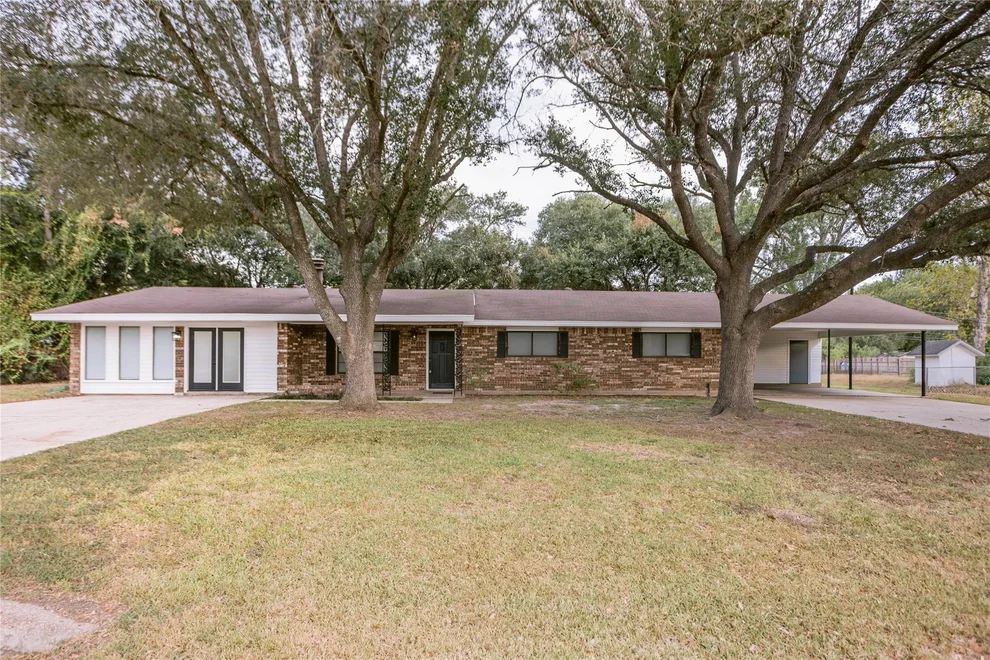 Unit for sale at 506 Rhodes Road, Victoria, TX 77904
