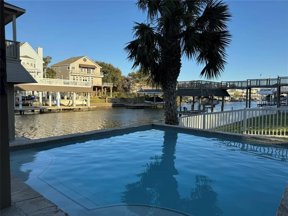 Unit for sale at 3431 Cove Lane, Galveston, TX 77554