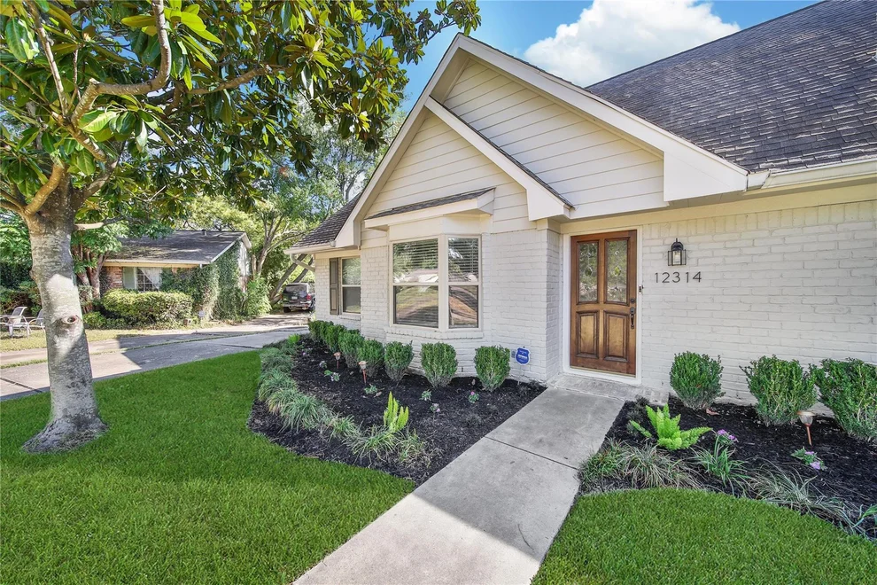 Unit for sale at 12314 Westella Drive, Houston, TX 77077